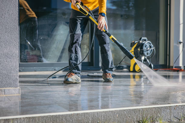 Best Pool Deck Cleaning  in Sharon, TN